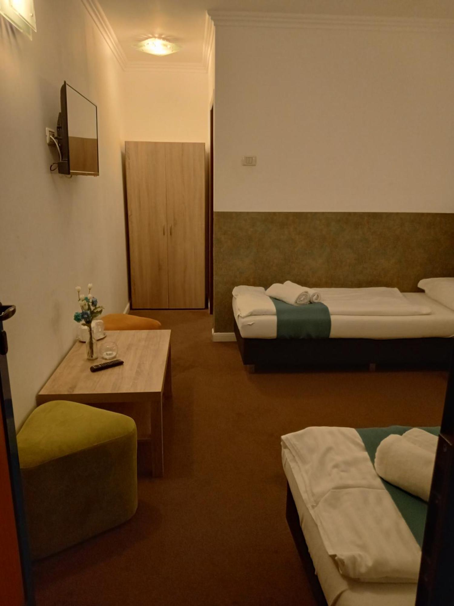 Motel Ruta 33 アラド エクステリア 写真